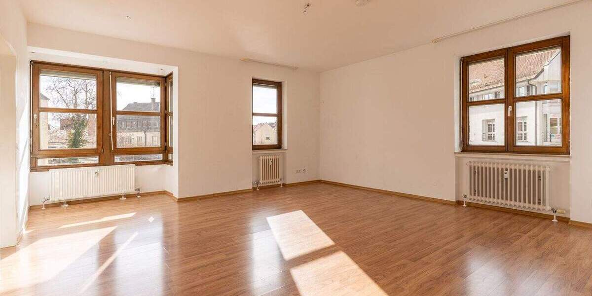 Etagenwohnung Neuburg an der Donau Neuburg - 3 Zimmer, 89 m&sup2;, 260.000&euro; | Angebot:25798765