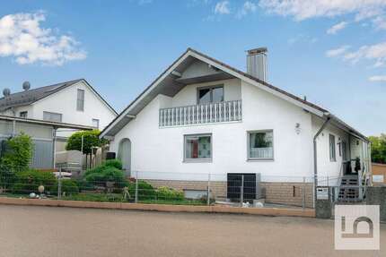 Haus Böhmfeld - 7 Zimmer, 125 m&sup2;, 599.000&euro; | Angebot:22042668