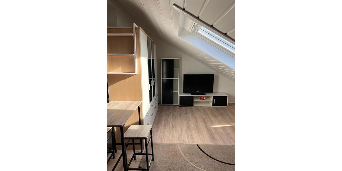 Dachgeschoßwohnung Ingolstadt Nordost - 2 Zimmer, 33 m&sup2;, 950&euro; | Angebot:26480060