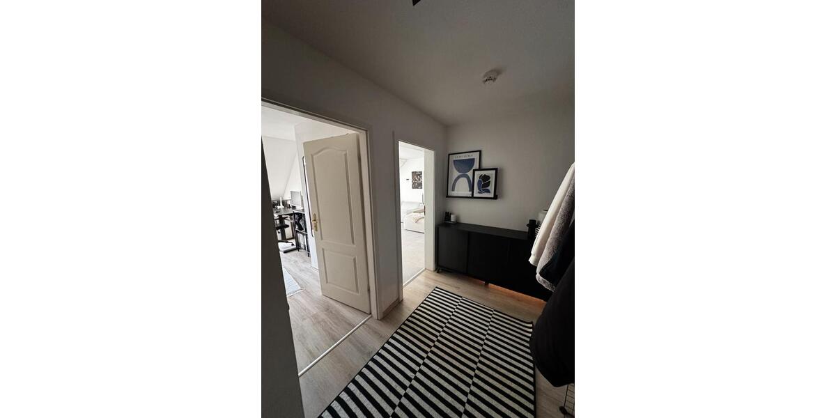 Dachgeschoßwohnung Ingolstadt - 3 Zimmer, 73 m&sup2;, 1.350&euro; | Angebot:26701503