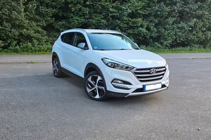 Hyundai TUCSON 201.000 km 15.000 &euro; Geisenfeld 85290