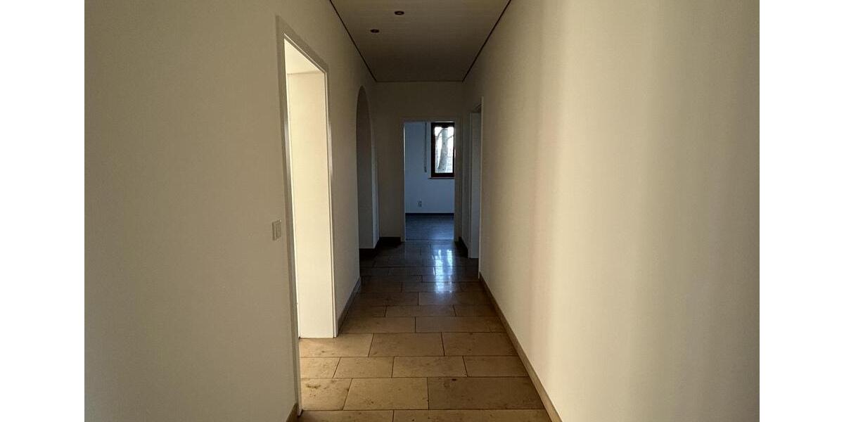 Erdgeschoßwohnung Karlshuld - 4 Zimmer, 134 m&sup2;, 1.400&euro; | Angebot:25145330