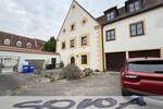 Ein Haus mit Geschichte - Mehrfamilienhaus mit 5 Wohneinheiten, zwei Garagen und Garten in zentraler Lage in Neuburg - Ein Objekt von Ihrem Immobilienpartner SOWA Immobilien und Finanzen - Mehrfamilienhaus, Wohnhaus Neuburg an der Donau | Angebot:26299734