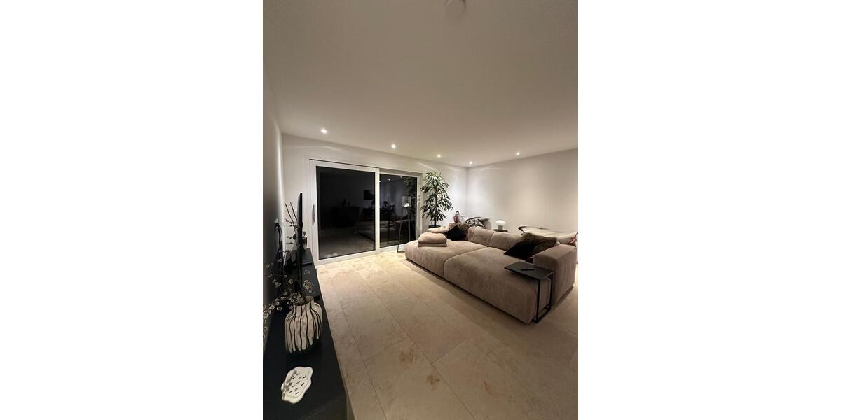 Erdgeschoßwohnung Ingolstadt - 2 Zimmer, 77 m&sup2;, 1.175&euro; | Angebot:26058101