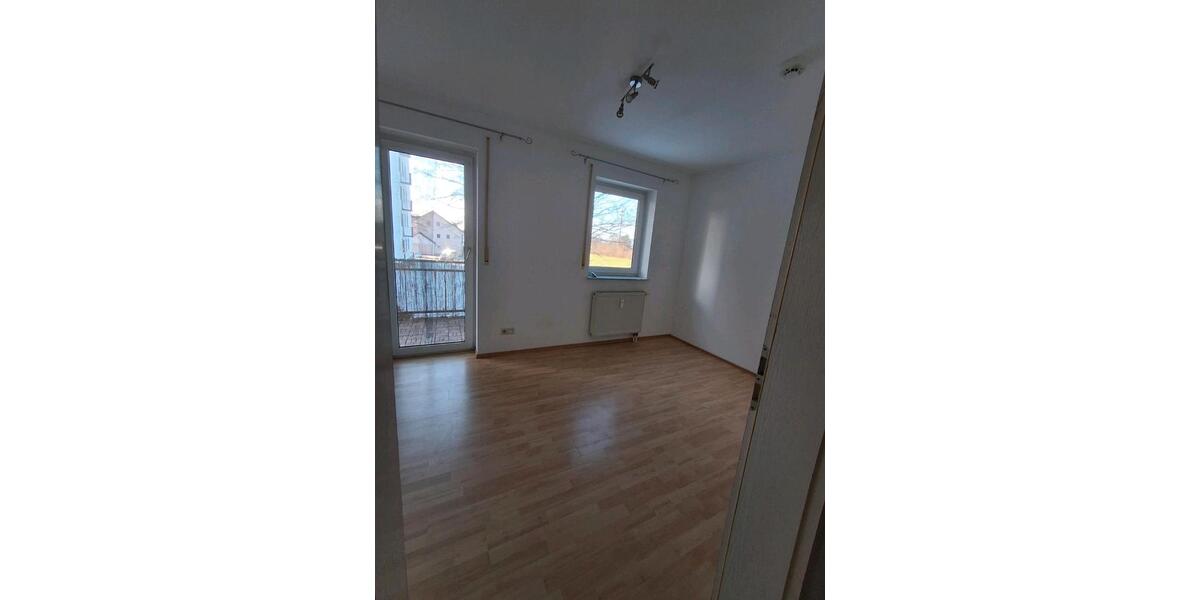 Etagenwohnung Schrobenhausen - 3 Zimmer, 74 m&sup2;, 290.000&euro; | Angebot:26120572