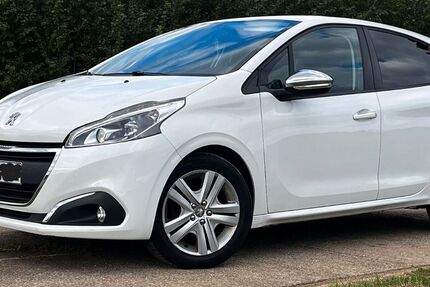 Peugeot 208 155.000 km 4.900 &euro; Kipfenberg 85110