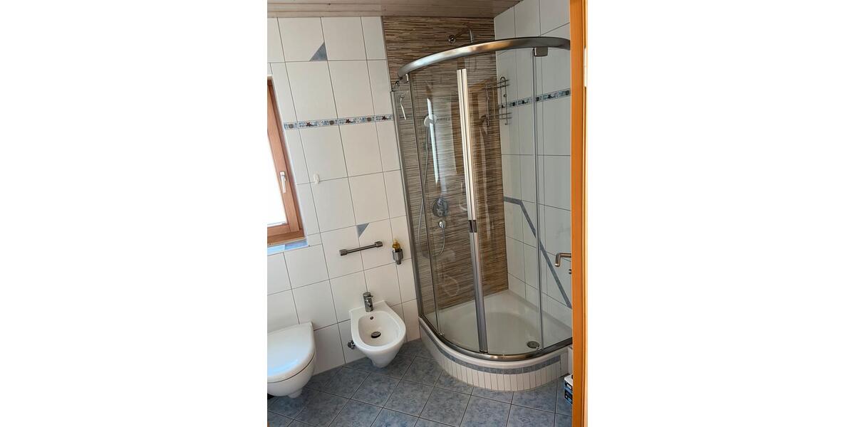 Etagenwohnung Gaimersheim - 3 Zimmer, 110 m&sup2;, 1.500&euro; | Angebot:27631072