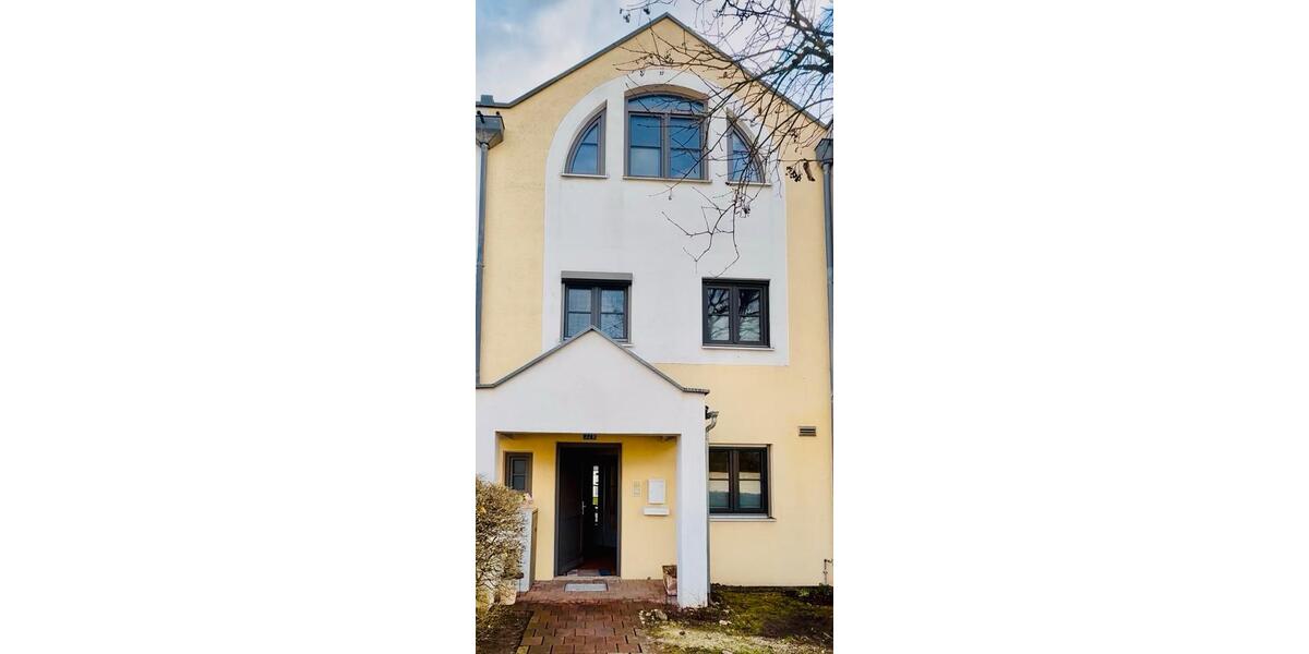 Reihenhaus Ingolstadt Südost - 6 Zimmer, 155 m&sup2;, 2.600&euro; | Angebot:25626122