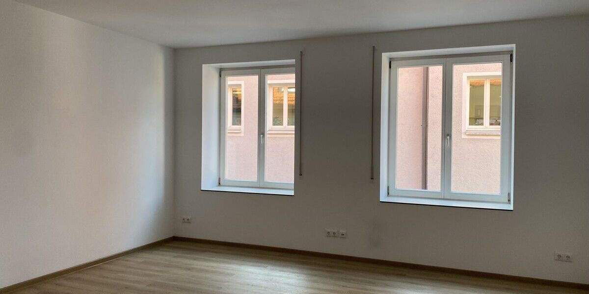 Etagenwohnung Schrobenhausen - 3 Zimmer, 127 m&sup2;, 1.275&euro; | Angebot:25682861