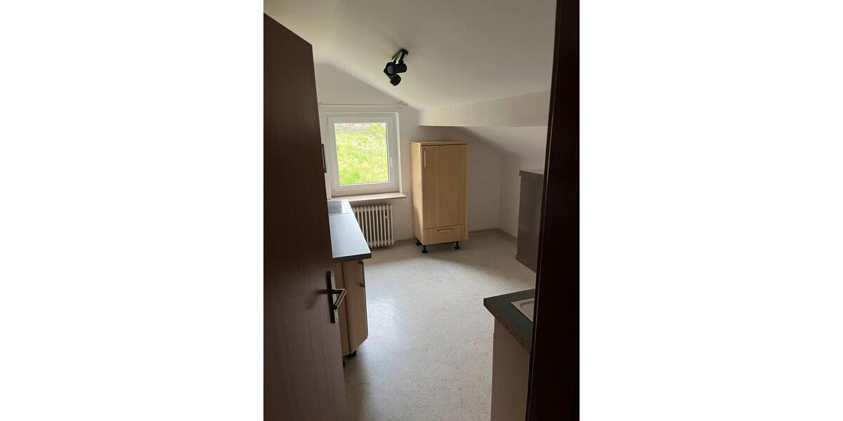 Dachgeschoßwohnung Eichstätt - 2 Zimmer, 37 m&sup2;, 450&euro; | Angebot:25843177