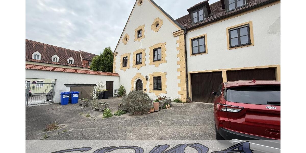 Attraktives Mehrfamilienhaus mit 5 Wohneinheiten, zwei Garagen und Garten in zentraler Lage in Neuburg - Ein Objekt von Ihrem Immobilienpartner SOWA Immobilien und Finanzen - Mehrfamilienhaus, Wohnhaus Neuburg an der Donau | Angebot:26299733