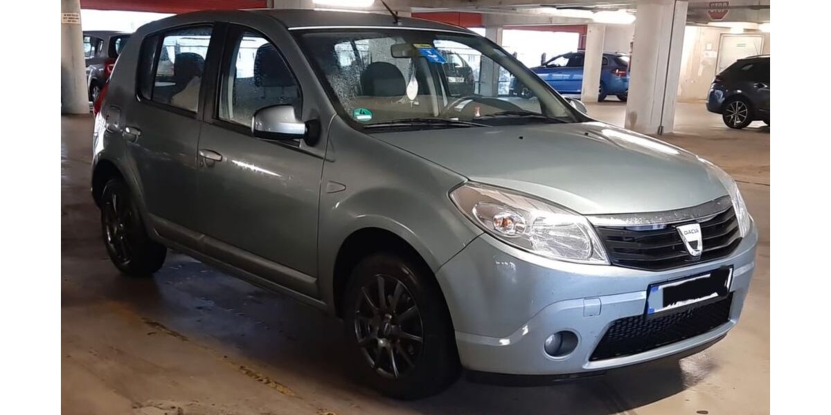 Dacia Sandero 153.000 km 1.700 &euro; Pörnbach 85309