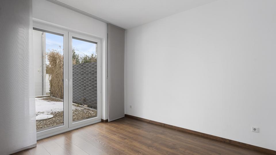 Erdgeschoßwohnung Ingolstadt Münchener Straße - 4 Zimmer, 133 m&sup2;, 1.450&euro; | Angebot:24875644