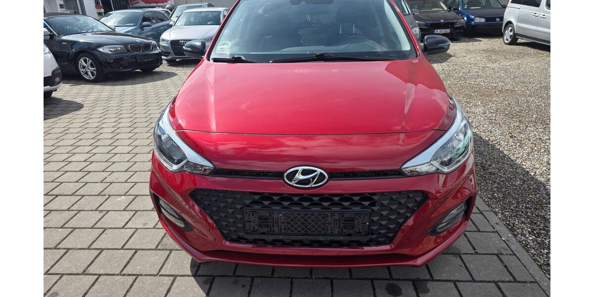 Hyundai i20 29.986 km 12.499 &euro; Ingolstadt 85055