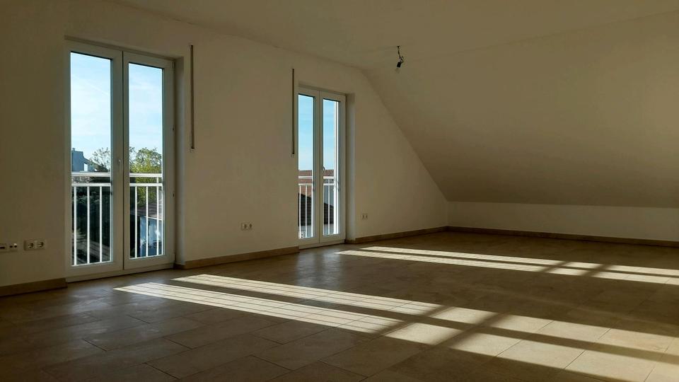 Dachgeschoßwohnung Schrobenhausen - 3 Zimmer, 65 m&sup2;, 800&euro; | Angebot:26407112