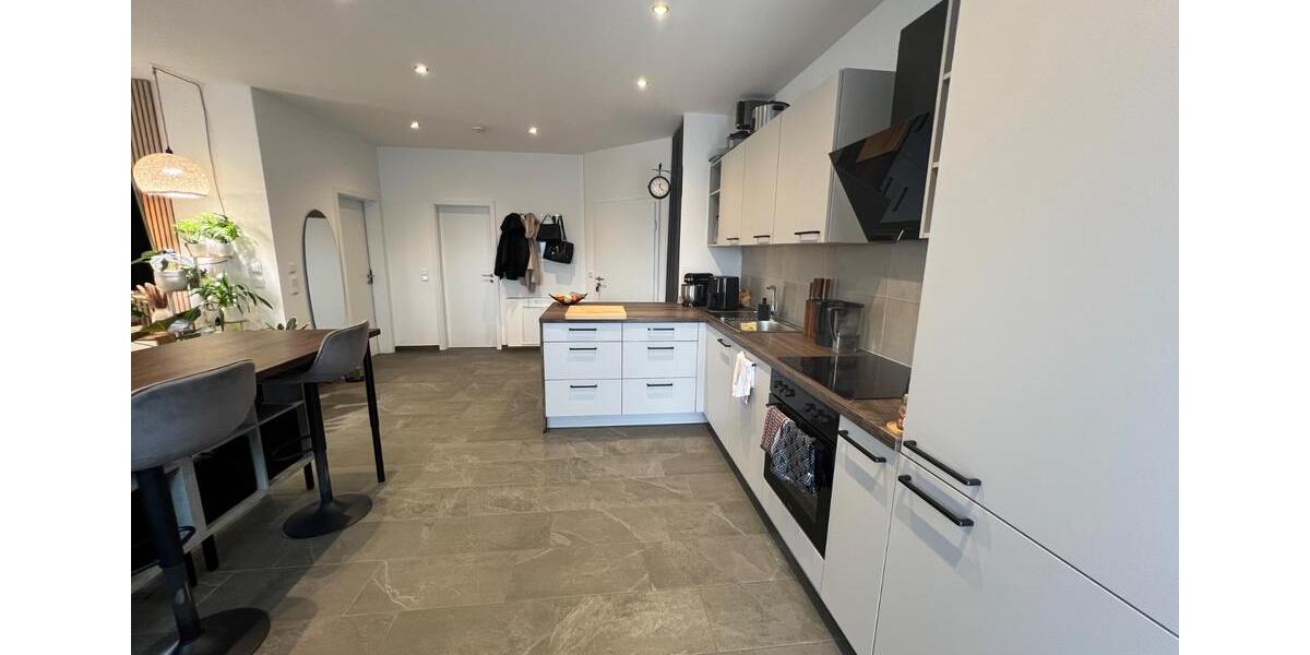 Dachgeschoßwohnung Wettstetten - 2 Zimmer, 60 m&sup2;, 830&euro; | Angebot:25948009