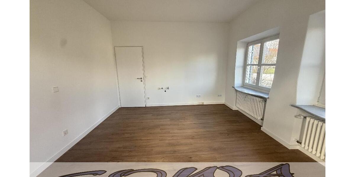 Sanierte 3 Zimmer Erdgeschoss Wohnung mit Balkon in Ehekirchen - Ein Objekt von Ihrem Immobilienpartner SOWA Immobilien und Finanzen - Erdgeschoßwohnung Ehekirchen | Angebot:25999669