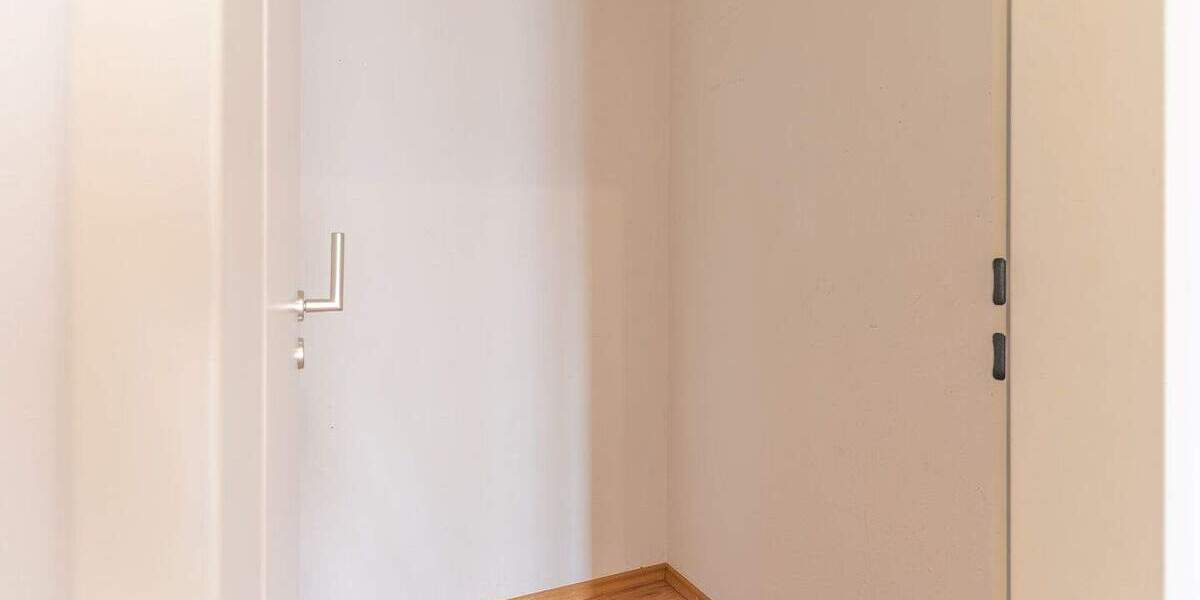 Etagenwohnung Neuburg an der Donau Neuburg - 3 Zimmer, 89 m&sup2;, 260.000&euro; | Angebot:25798765