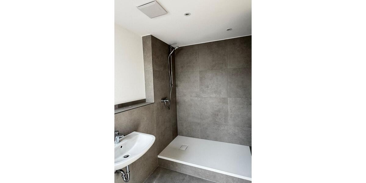 Dachgeschoßwohnung Neuburg an der Donau - 2 Zimmer, 65 m&sup2;, 760&euro; | Angebot:24860762