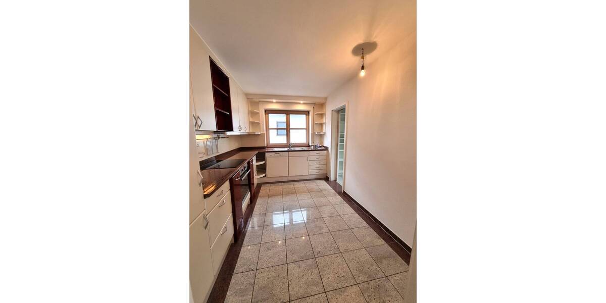 Etagenwohnung Ingolstadt Spitalhof - 3 Zimmer, 102 m&sup2;, 1.250&euro; | Angebot:26787284