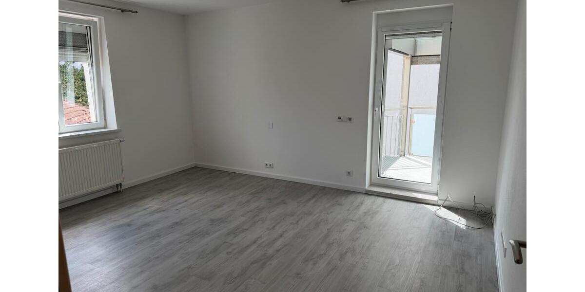 Etagenwohnung Ingolstadt Nordost - 4 Zimmer, 110 m&sup2;, 1.500&euro; | Angebot:24867409