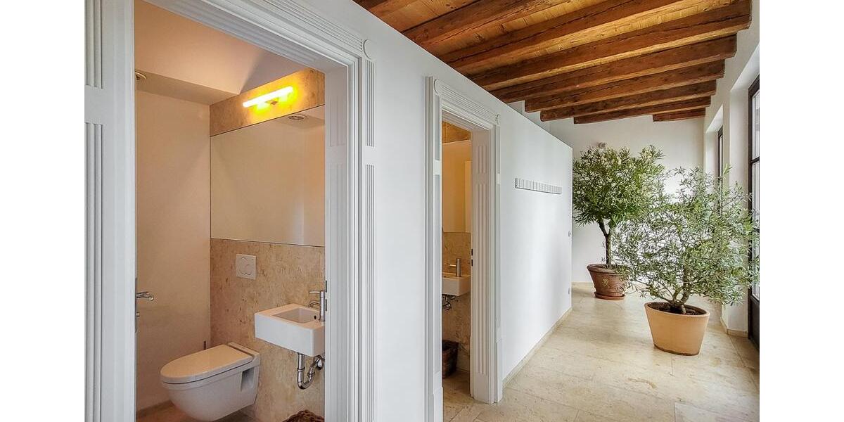 Villa Geisenfeld - 5 Zimmer, 372 m&sup2;, 1.280.000&euro; | Angebot:23391094