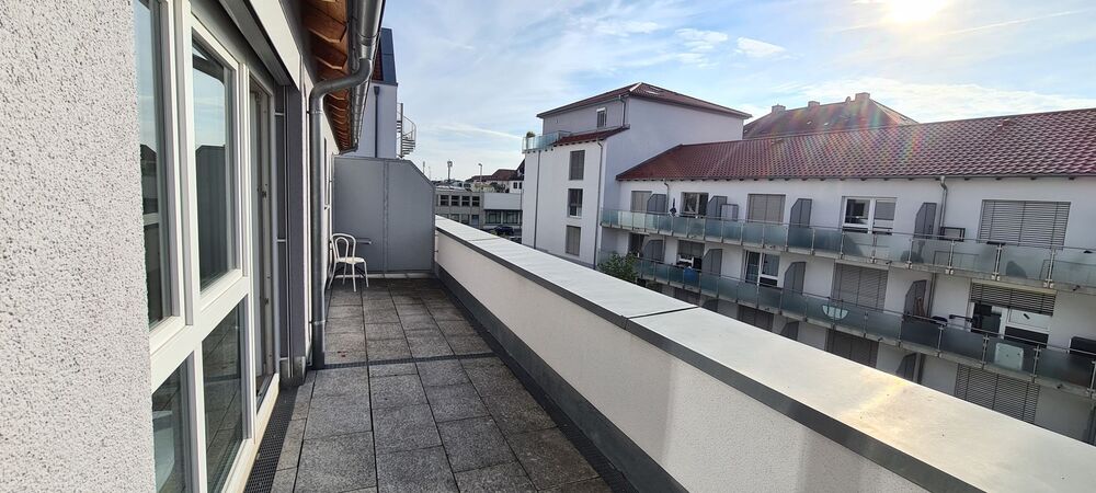 Schöne, neuwertige 1-Zimmer Wohnung mit SW Dachterrasse und EBK in Ingolstadt - Appartement Ingolstadt Nordost | Angebot:26829473