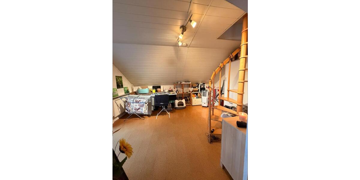 Dachgeschoßwohnung Stammham - 3 Zimmer, 85 m&sup2;, 287.000&euro; | Angebot:25653481