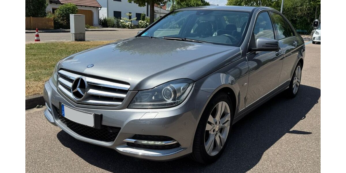 Mercedes-Benz C 220 186.000 km 12.900 &euro; Neuburg 86633