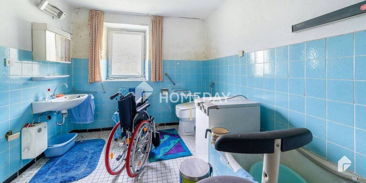 Bauernhaus, Landhaus Karlskron - 7 Zimmer, 201 m&sup2;, 449.000&euro; | Angebot:25699746