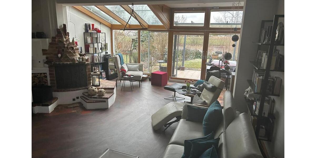 Etagenwohnung Neuburg an der Donau - 6 Zimmer, 150 m&sup2;, 2.100&euro; | Angebot:25416576