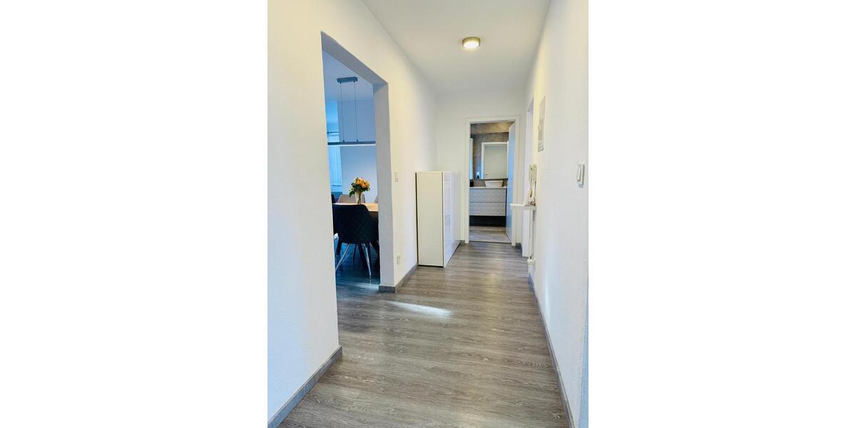 Erdgeschoßwohnung Wettstetten - 3 Zimmer, 83 m&sup2;, 365.000&euro; | Angebot:27171738