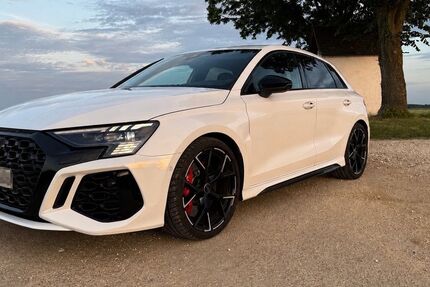 Audi RS3 28.500 km 57.000 &euro; Eitensheim 85117