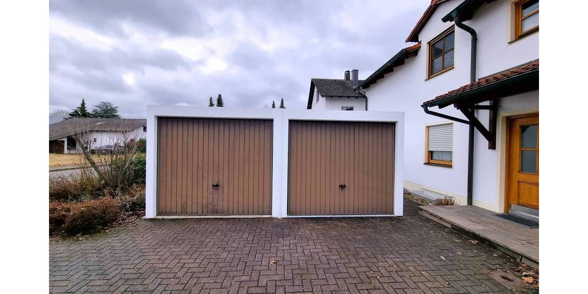 Etagenwohnung Ingolstadt Spitalhof - 3 Zimmer, 102 m&sup2;, 1.250&euro; | Angebot:26787284