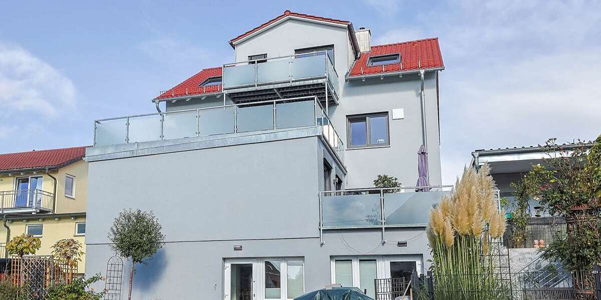 Etagenwohnung Ingolstadt Nordost - 2 Zimmer, 83 m&sup2;, 1.030&euro; | Angebot:27631584