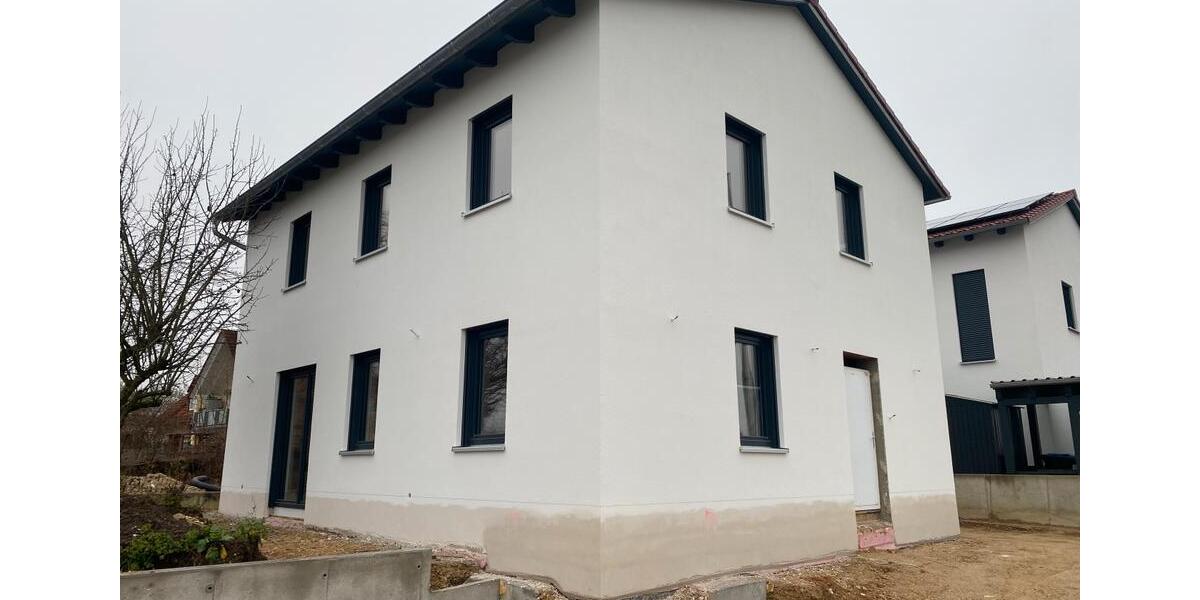 Einfamilienhaus Neuburg an der Donau - 7 Zimmer, 142 m&sup2;, 599.000&euro; | Angebot:24299351