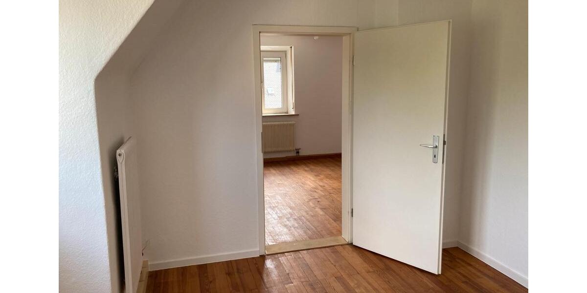 Dachgeschoßwohnung Ingolstadt Nordost - 2 Zimmer, 38 m&sup2;, 725&euro; | Angebot:25906799