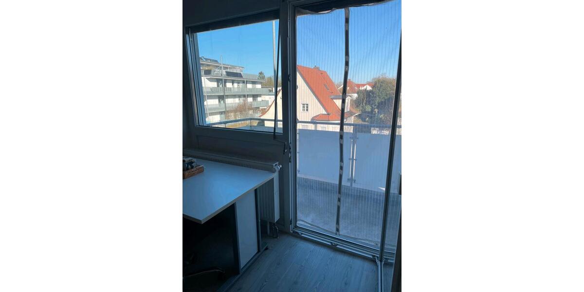 Etagenwohnung Ingolstadt Friedrichshofen-Hollerstauden - 1 Zimmer, 27 m&sup2;, 750&euro; | Angebot:25271548