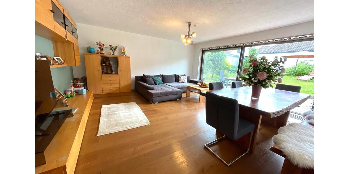 Mehrfamilienhaus, Wohnhaus Wettstetten - 10 Zimmer, 245 m&sup2;, 950.000&euro; | Angebot:24640296