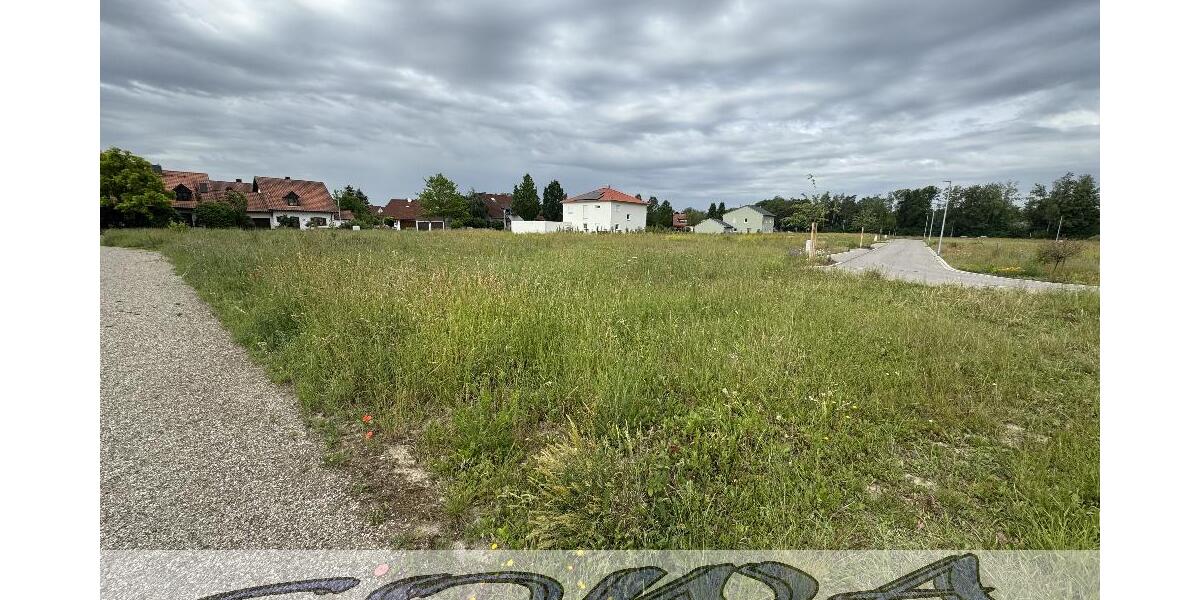 Gut geschnittenes Baugrundstück ohne Bauzwang in Neuburg Heinrichsheim - Ein Objekt von Ihrem Immobilienpartner SOWA Immobilien und Finanzen - Grundstück Neuburg | Angebot:26972365