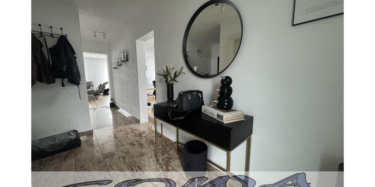 Hochwertige Doppelhaushälfte mit Stellplätzen in Hepberg - Ein Objekt von Ihrem Immobilienpartner SOWA Immobilien und Finanzen - Doppelhaushälfte Hepberg | Angebot:23704507