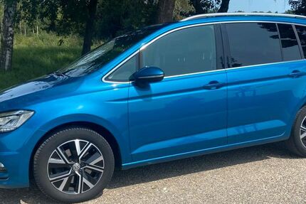 VW Touran 142.500 km 18.200 &euro; Schrobenhausen 86529