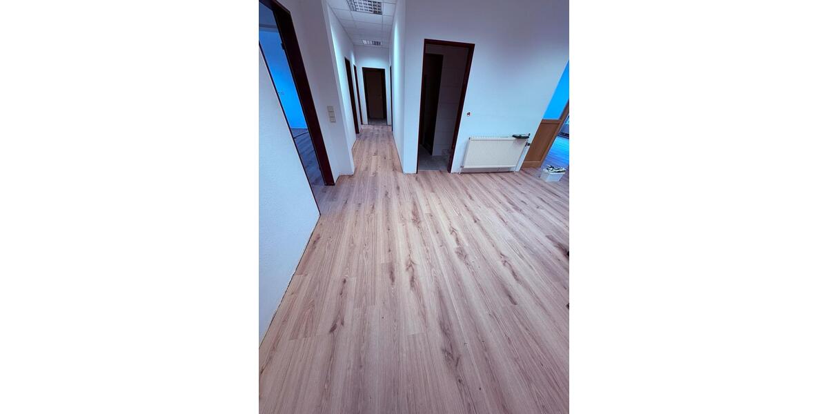 Etagenwohnung Kösching - 6 Zimmer, 160 m&sup2;, 500&euro; | Angebot:26226825