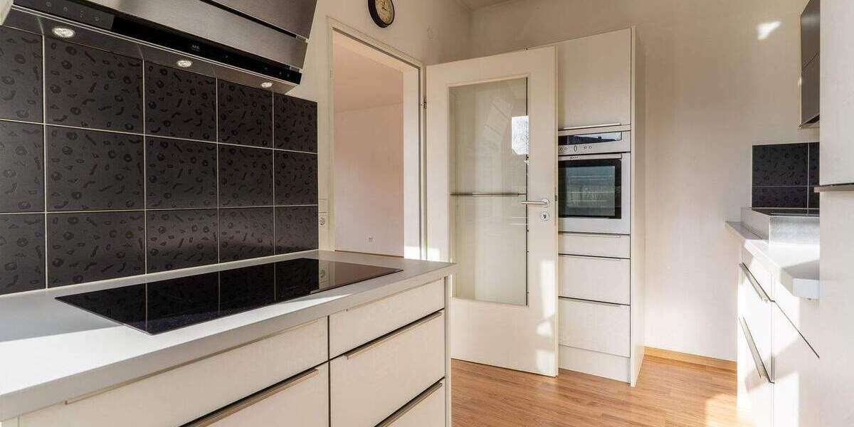 Etagenwohnung Neuburg an der Donau Neuburg - 3 Zimmer, 89 m&sup2;, 260.000&euro; | Angebot:25798765
