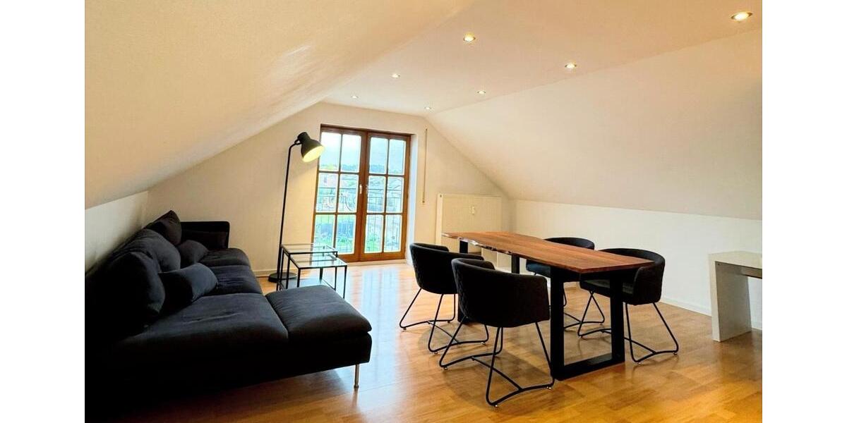 Dachgeschoßwohnung Wettstetten - 2 Zimmer, 50 m&sup2;, 680&euro; | Angebot:25298385