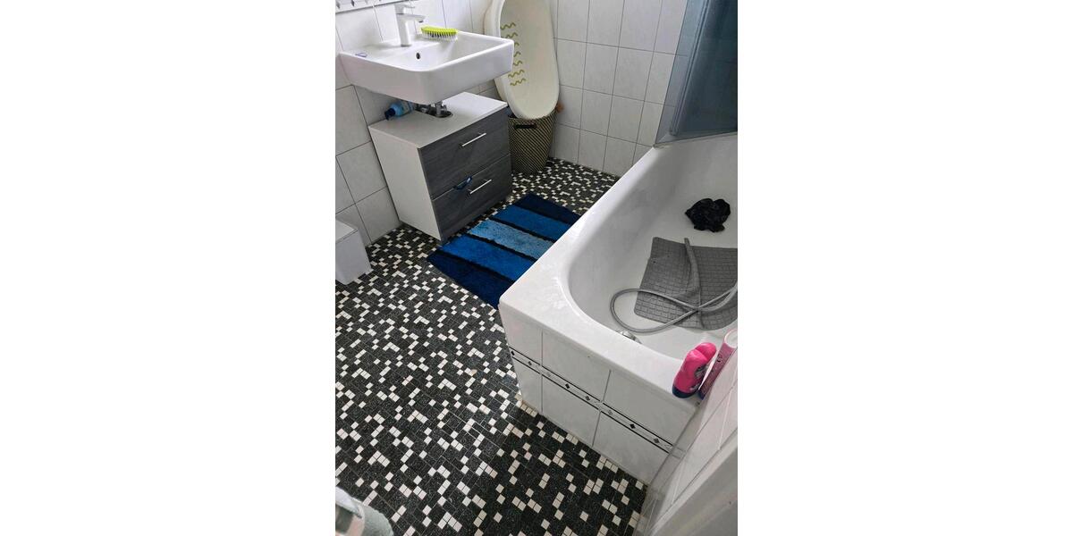 Dachgeschoßwohnung Ingolstadt Nordost - 3 Zimmer, 110 m&sup2;, 1.600&euro; | Angebot:26374277