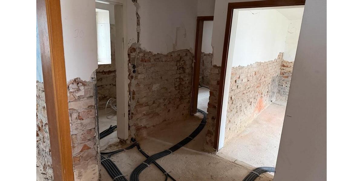 Einfamilienhaus Pförring - 2 Zimmer, 144 m&sup2;, 320.000&euro; | Angebot:25083208