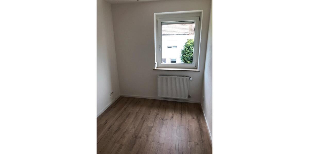 Reihenhaus Ingolstadt - 6 Zimmer, 134 m&sup2;, 595.000&euro; | Angebot:24655331