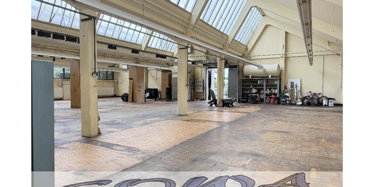 Großzügiges Gewerbeanwesen und Wohnhaus mit Innenpool und Sauna in einer guten Lage in Gaimersheim - Ein Objekt von Ihrem Immobilienpartner SOWA Immobilien und Finanzen - Sonstige Gaimersheim | Angebot:21557172