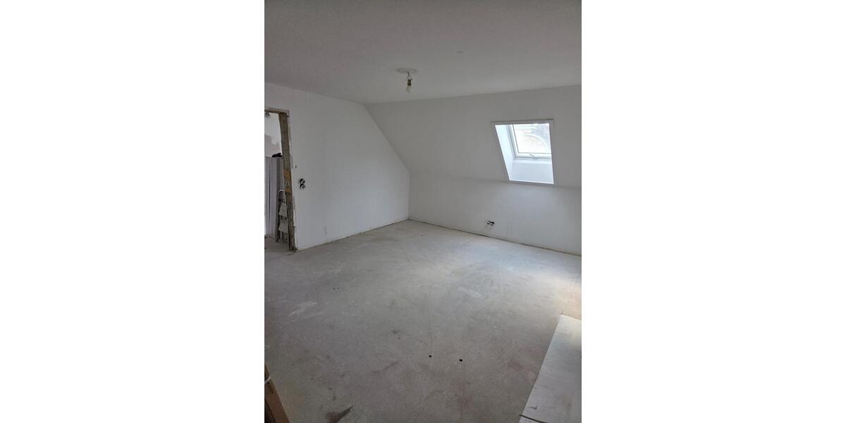 Dachgeschoßwohnung Mainburg - 3 Zimmer, 68 m&sup2;, 750&euro; | Angebot:26042534